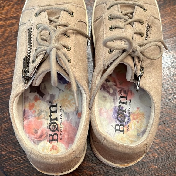 Born Tennis Shoes - Picture 4 of 5